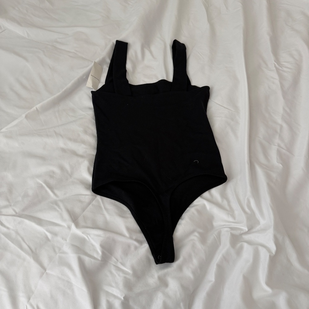 abercrombie & fitch bodysuit   Size small  Condition: NWT  Color: black   Detail - Picture 4 of 4
